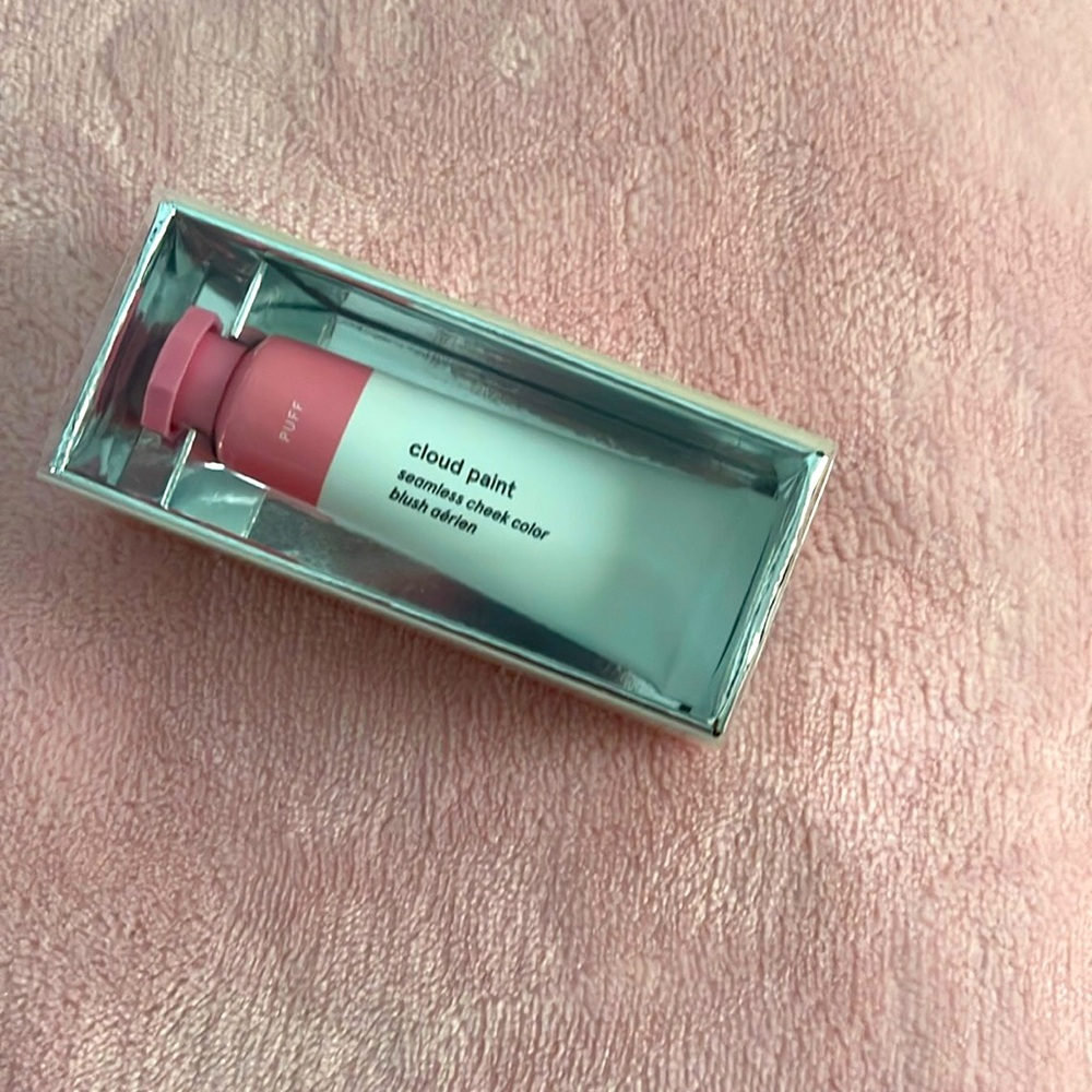 NIB NWT authentic GLOSSIER cloud paint puff never used! - Picture 2 of 2